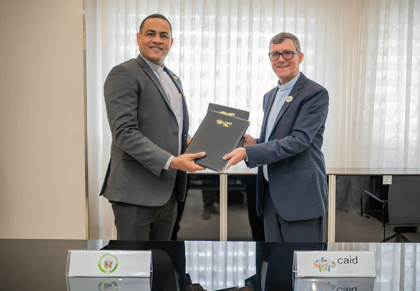 CAID y UCSD firman acuerdo para impulsar la formación académica ...